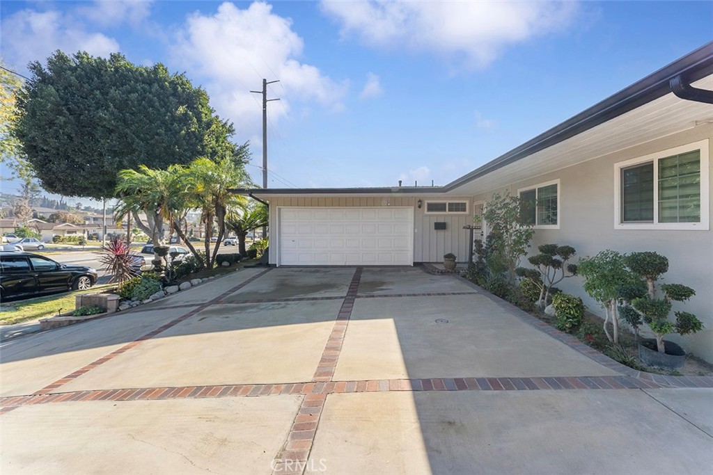 1343 S Garfield Property Photo 4