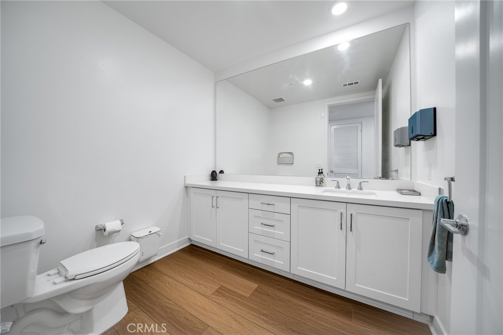 2202 Rivington Property Photo 4