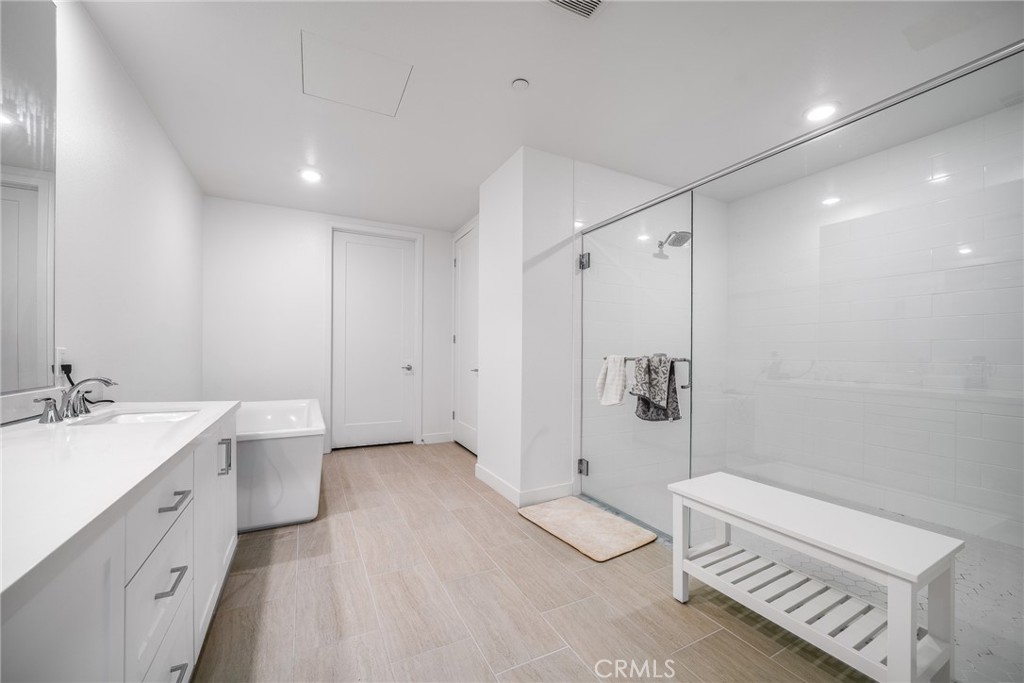 2202 Rivington Property Photo 12