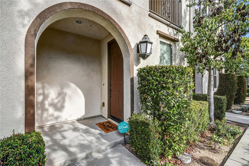 827 E Promenade E Property Photo 4