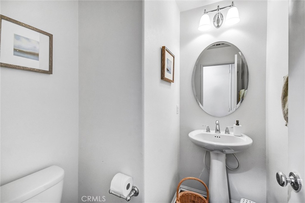 827 E Promenade E Property Photo 15