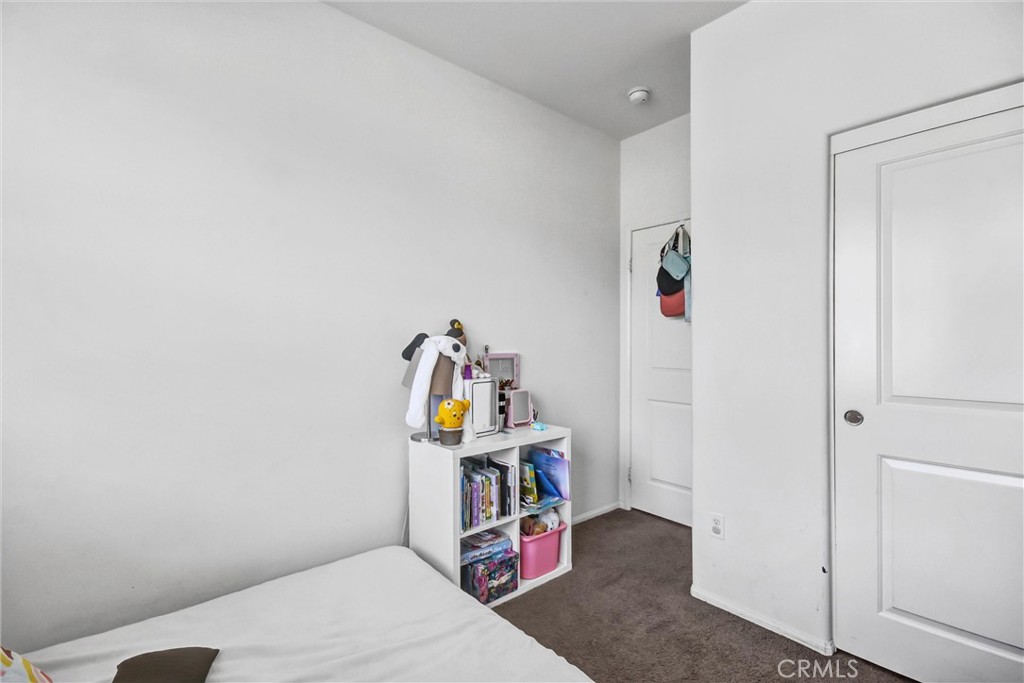 827 E Promenade E Property Photo 21