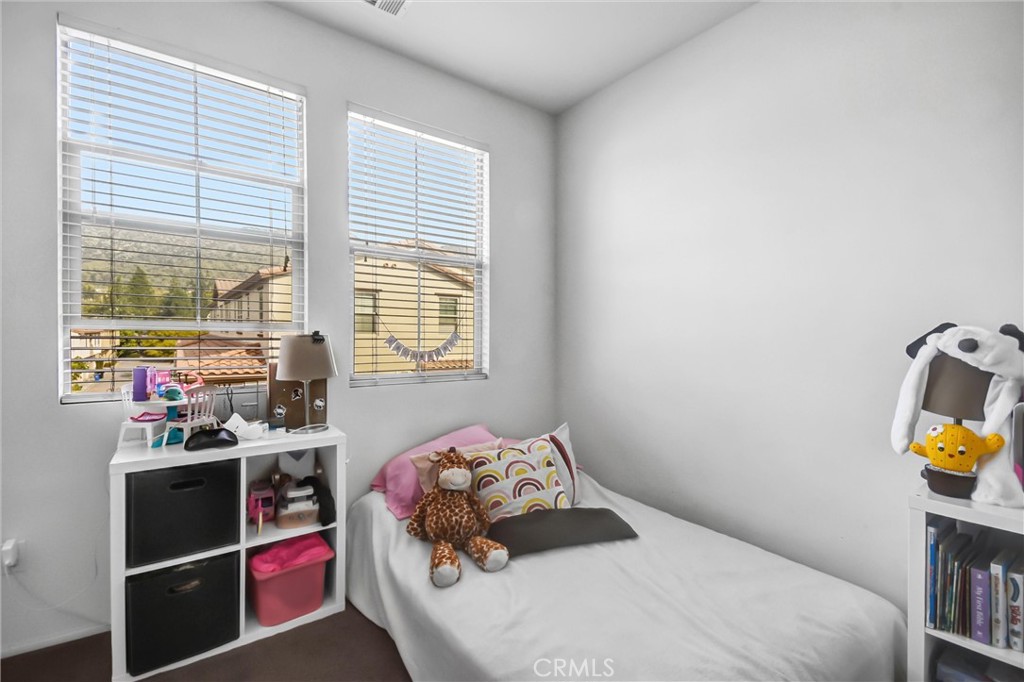 827 E Promenade E Property Photo 22