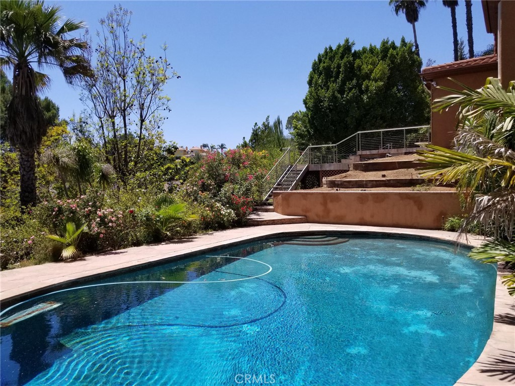 1568 Greens Drive Property Photo