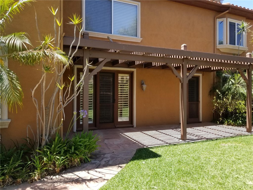 1568 Greens Drive Property Photo 4