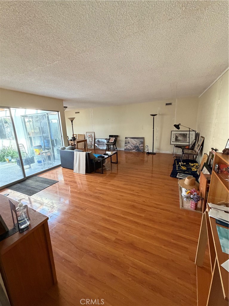 777 E Valley 10 Property Photo 3