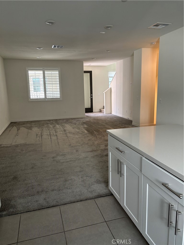 1395 Reliance Property Photo 9