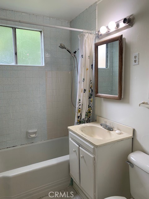 1016 Omer Lane Property Photo 4
