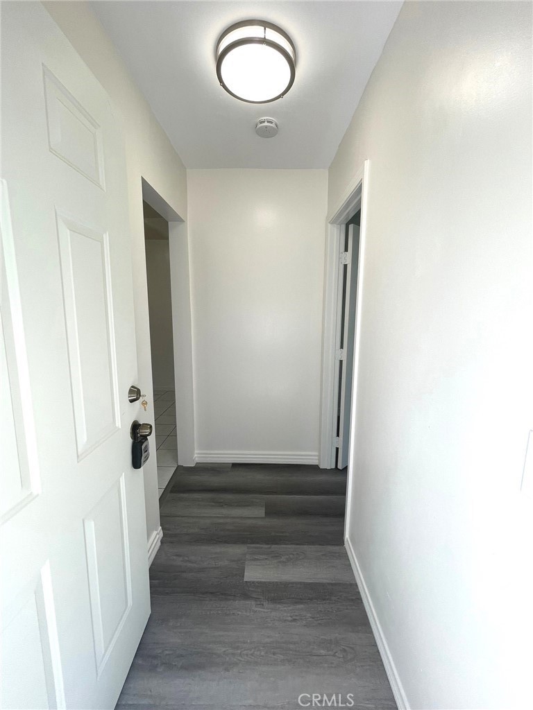 1427 S Chapel Avenue 2 Property Photo 3