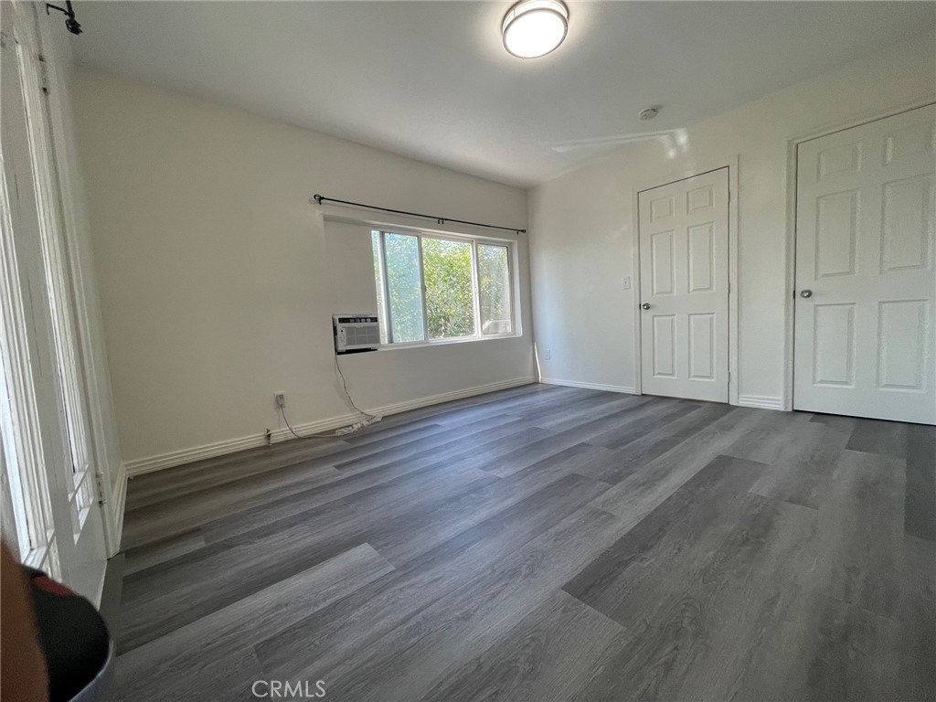 1427 S Chapel Avenue 2 Property Photo 10
