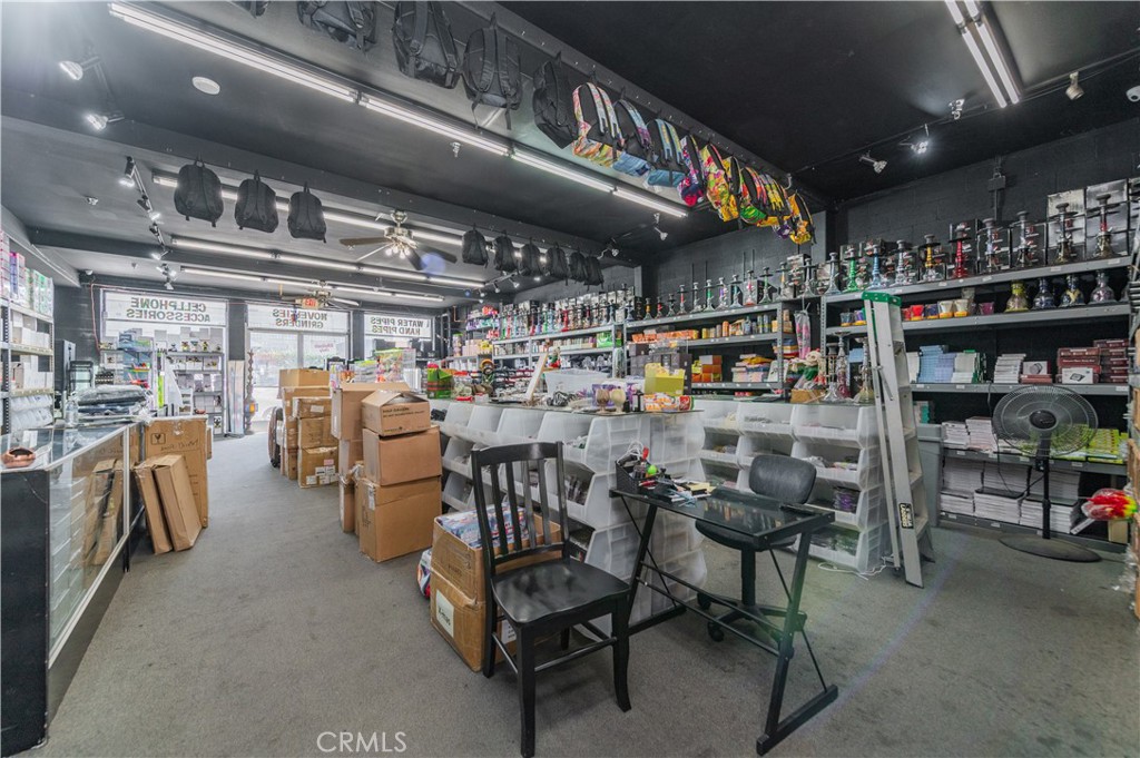 472 E 4th Street Property Photo 11