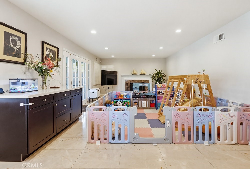 24303 Rimford Property Photo 8