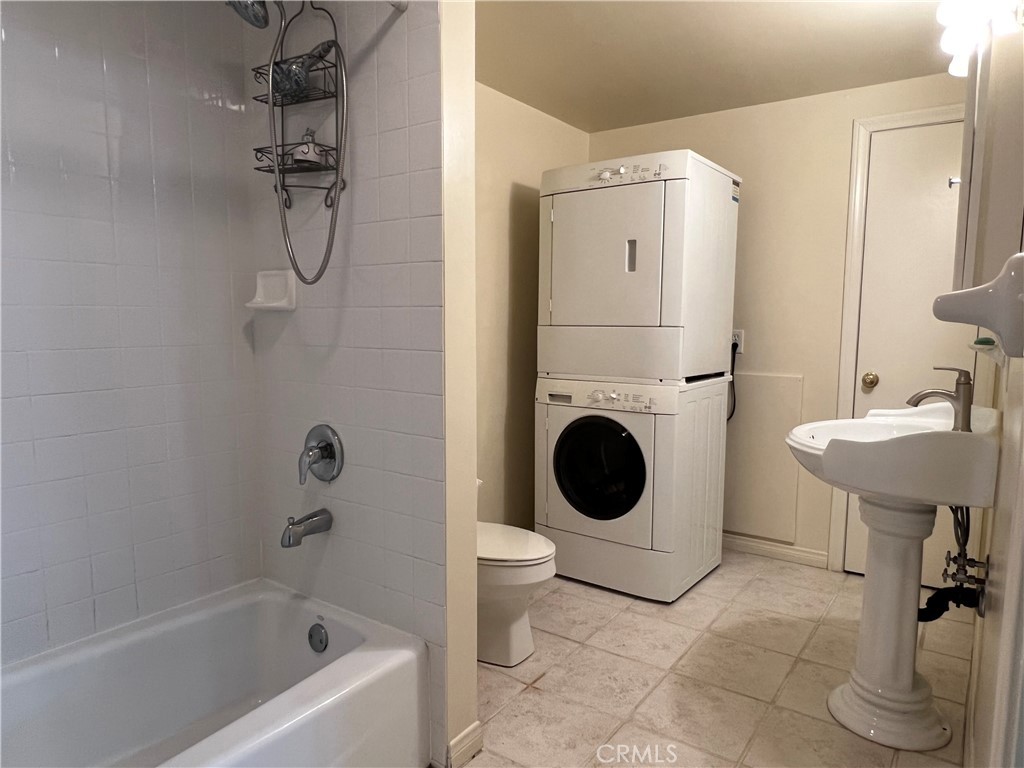 3107 Hollycrest Property Photo 5