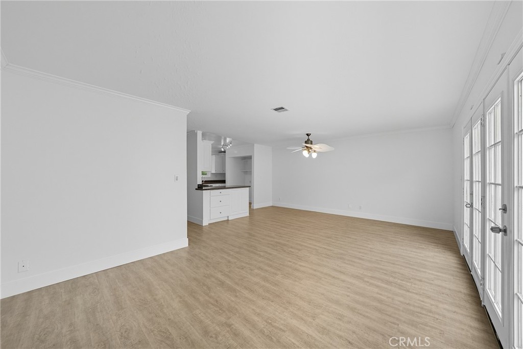 644 E Lee Place Property Photo 6