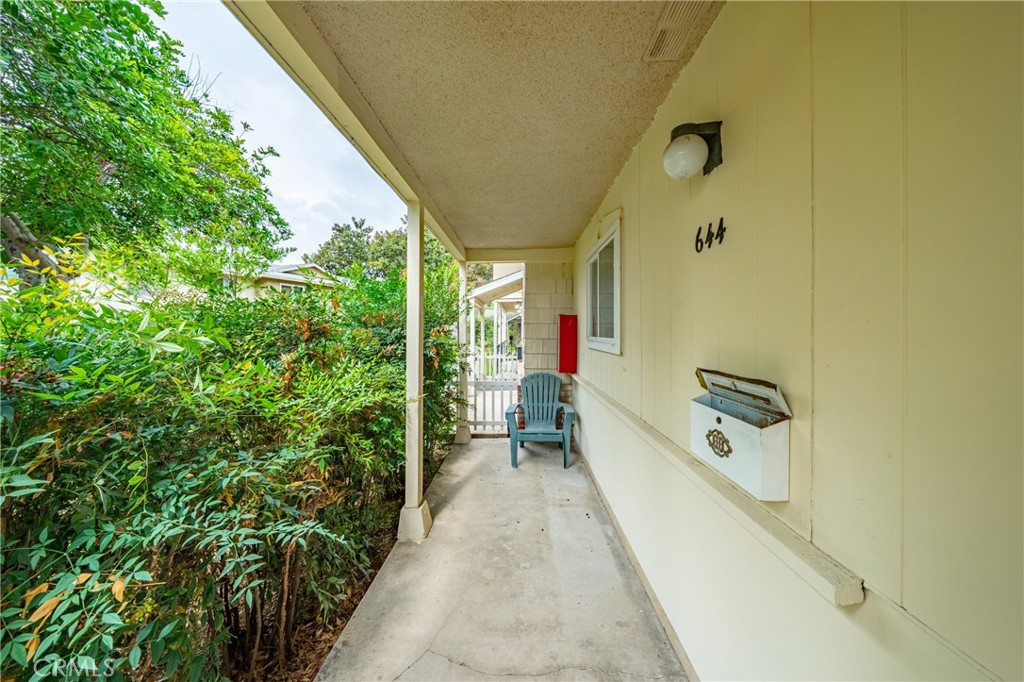 644 E Lee Place Property Photo 19