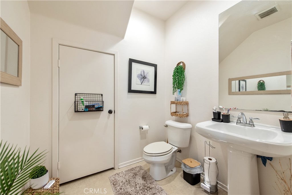 3245 E Midsummer Privado Property Photo 6
