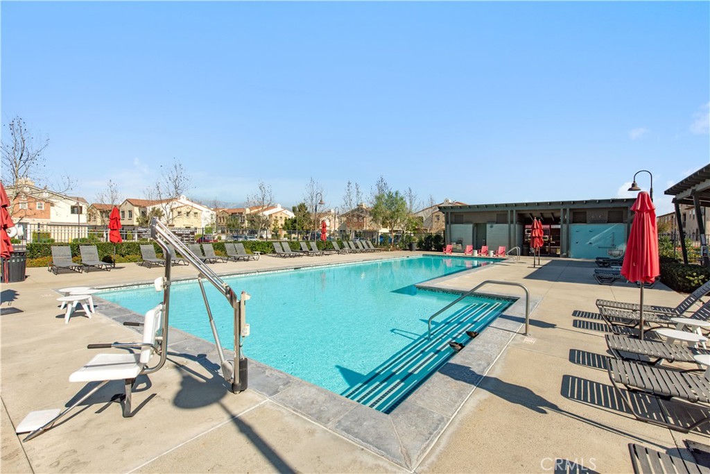 3245 E Midsummer Privado Property Photo 14
