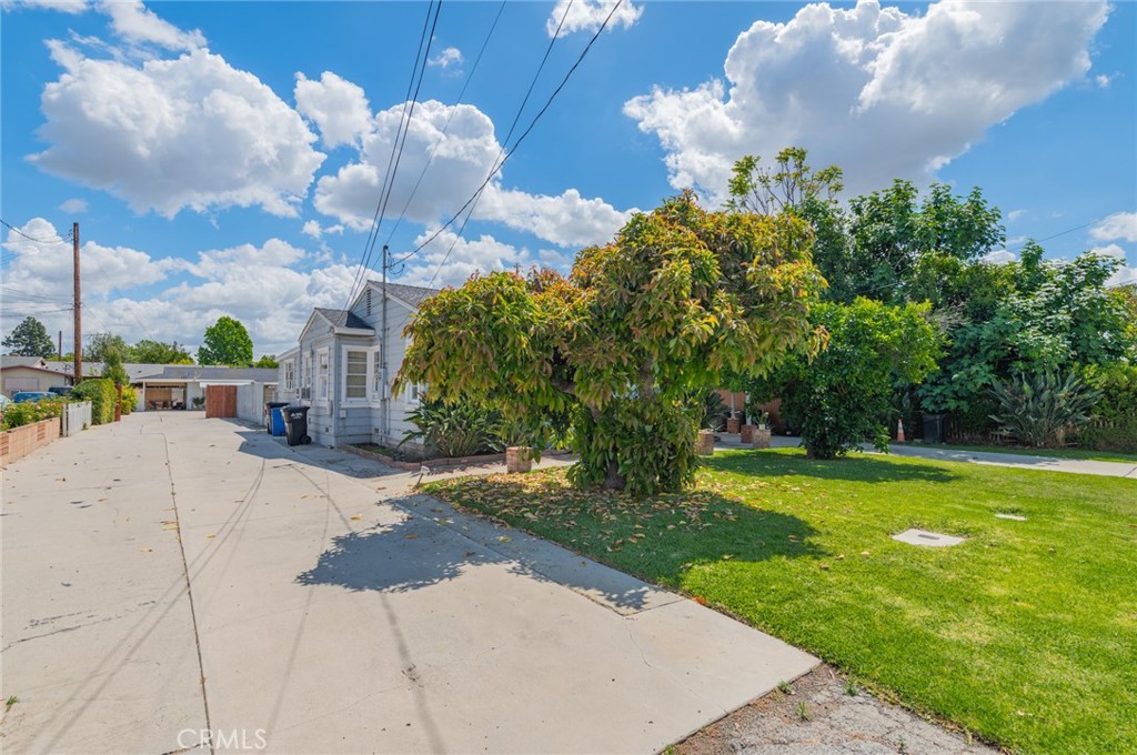5122 Halifax Property Photo 3