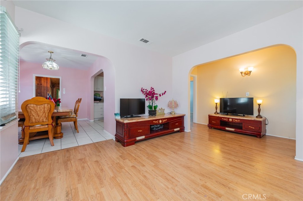 5122 Halifax Property Photo 11