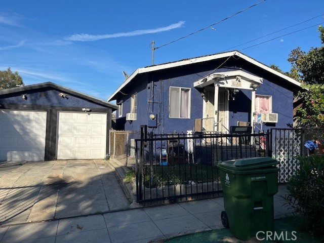 656 S Mott Property Photo 2
