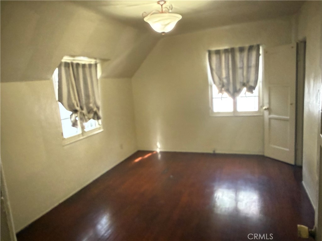 1437 Greenfield Avenue Property Photo 22