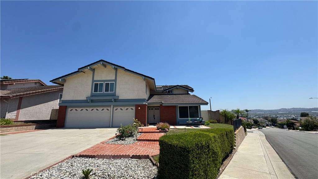 330 Amberwood Drive Property Photo 8