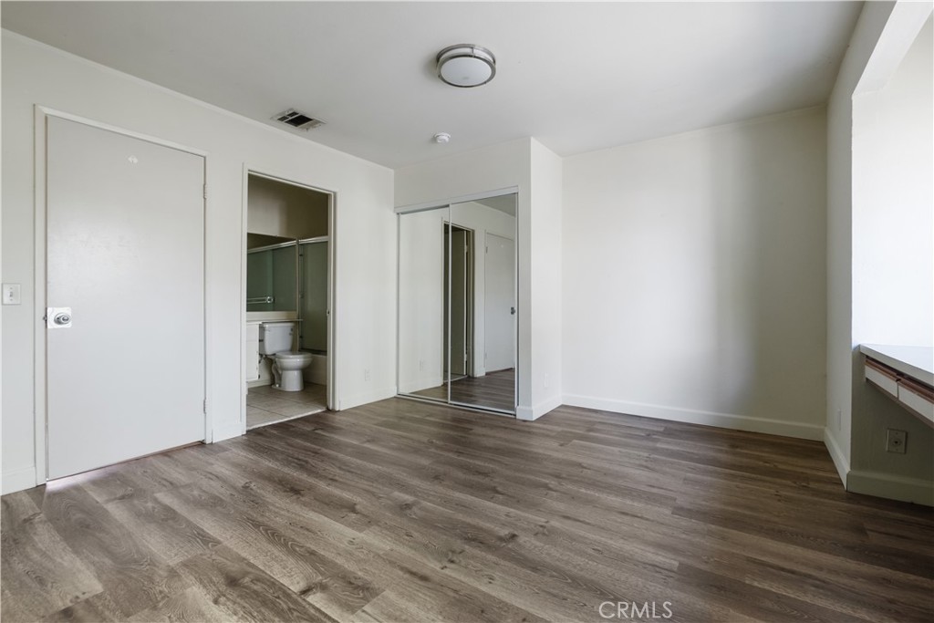 2726 S Menlo Ave. Property Photo 13