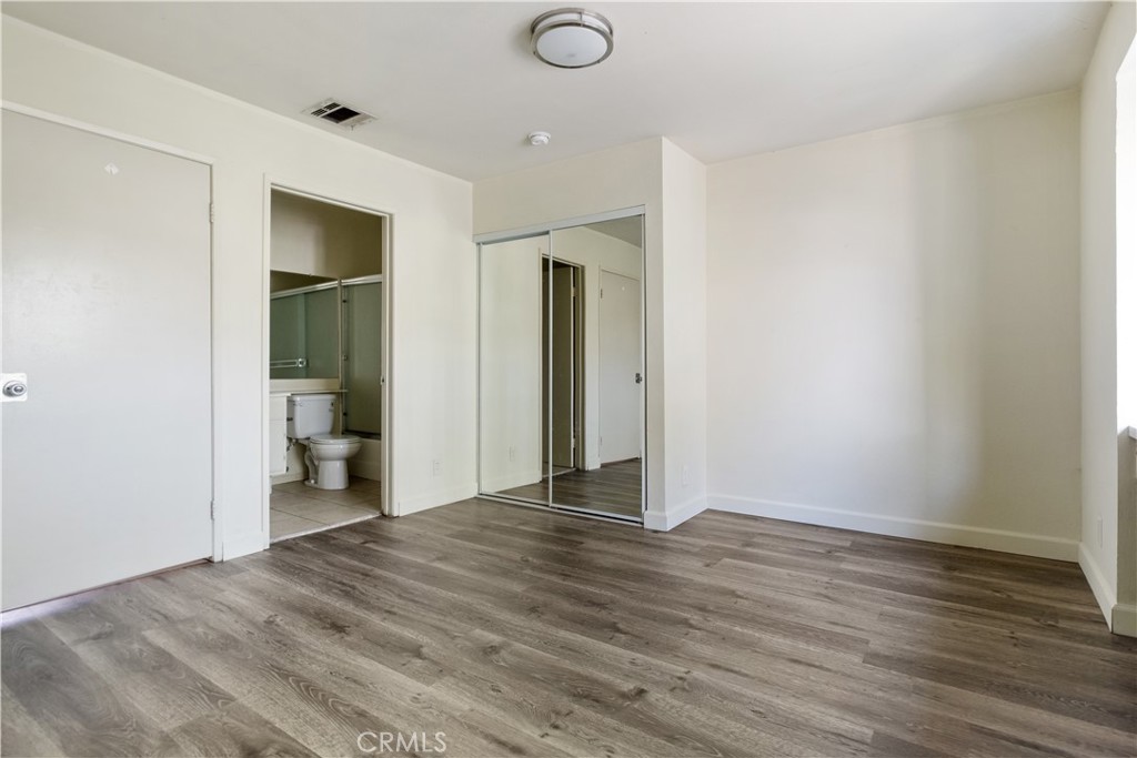 2726 S Menlo Ave. Property Photo 14