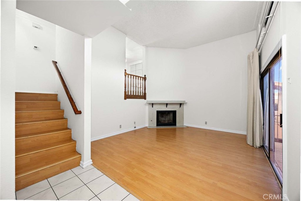 1006 Arcadia D Property Photo 11