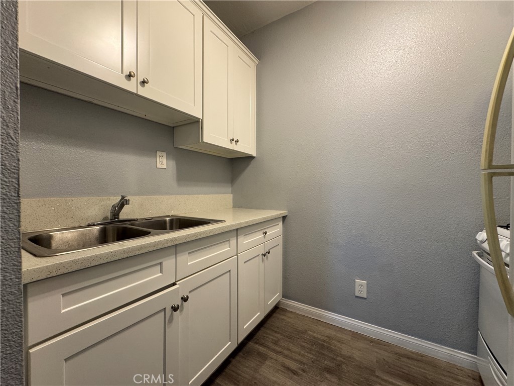 252 S 7th Property Photo 7