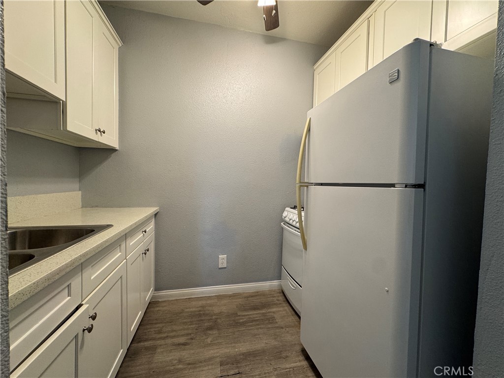 252 S 7th Property Photo 8