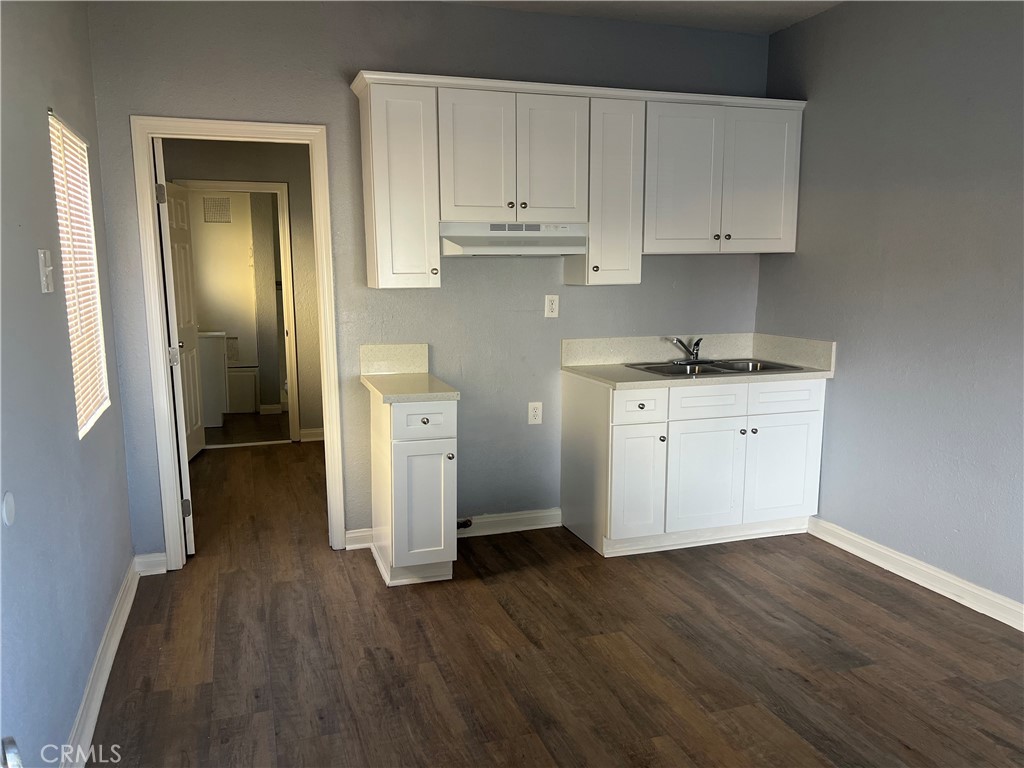 252 S 7th Property Photo 11