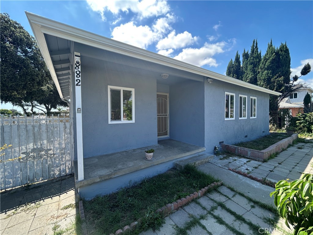 882 Tamar Property Photo 4
