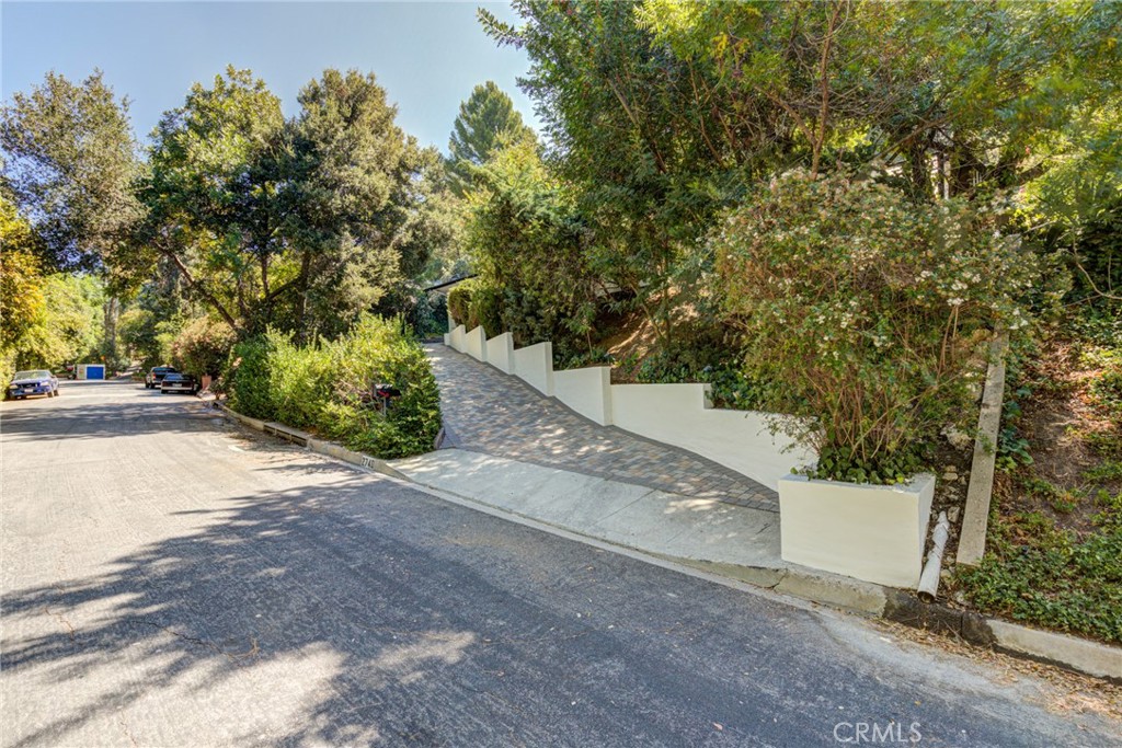 2740 Hutton Drive Property Photo 1