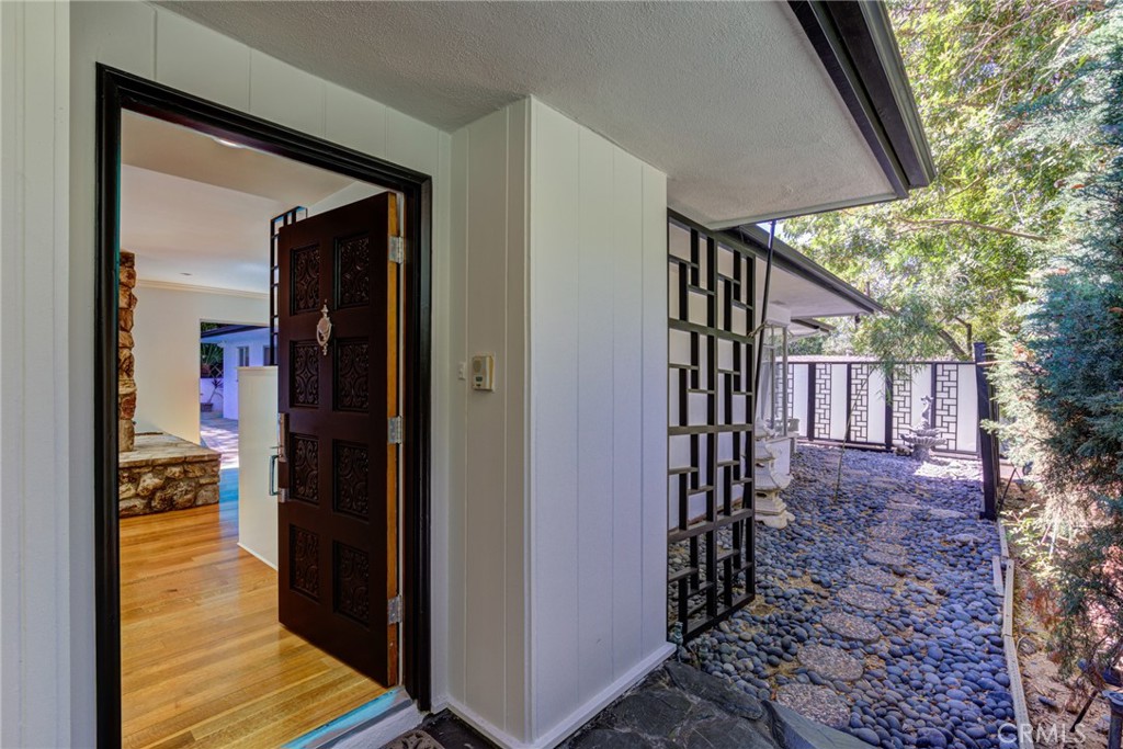 2740 Hutton Drive Property Photo 4