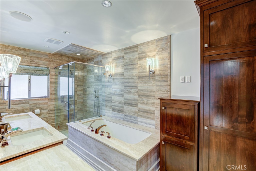 2740 Hutton Drive Property Photo 13