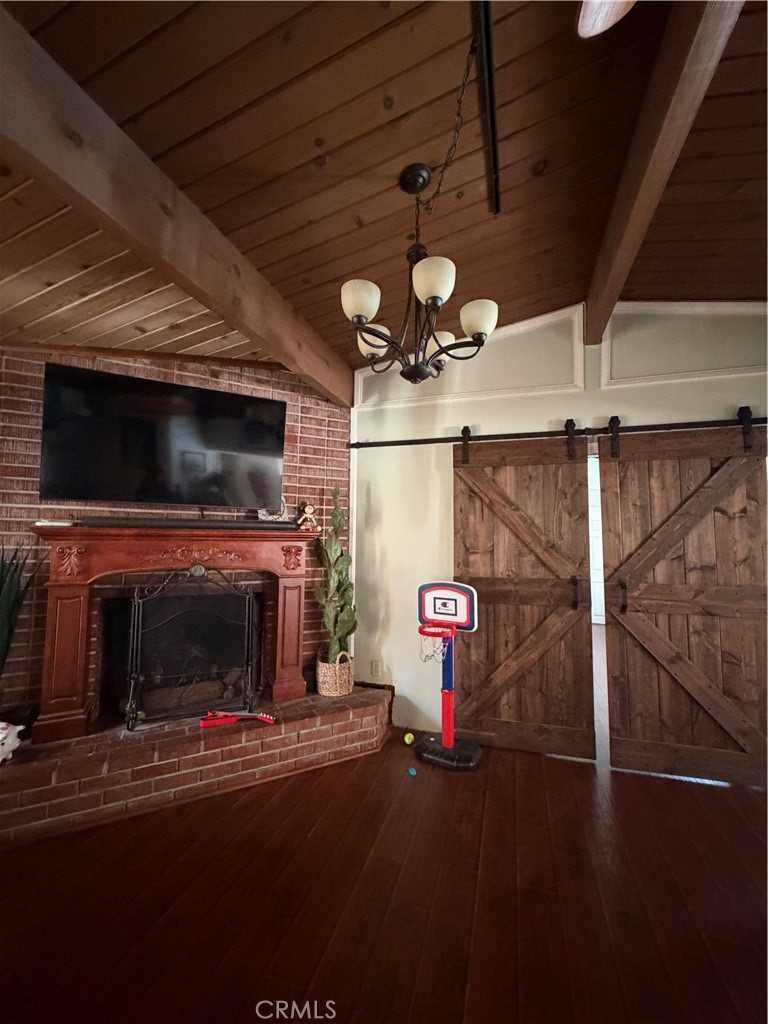 15421 Newton Street Property Photo 6