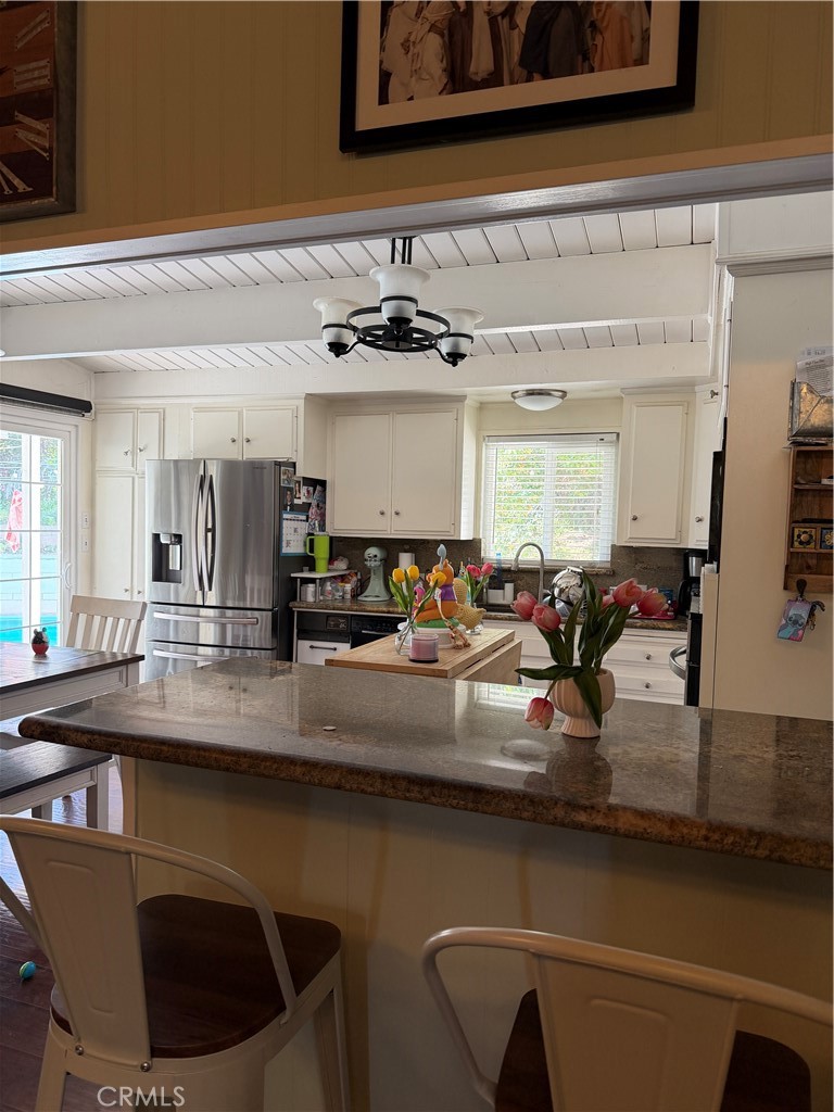 15421 Newton Street Property Photo 11