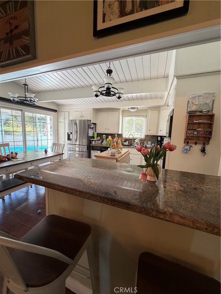 15421 Newton Street Property Photo 12