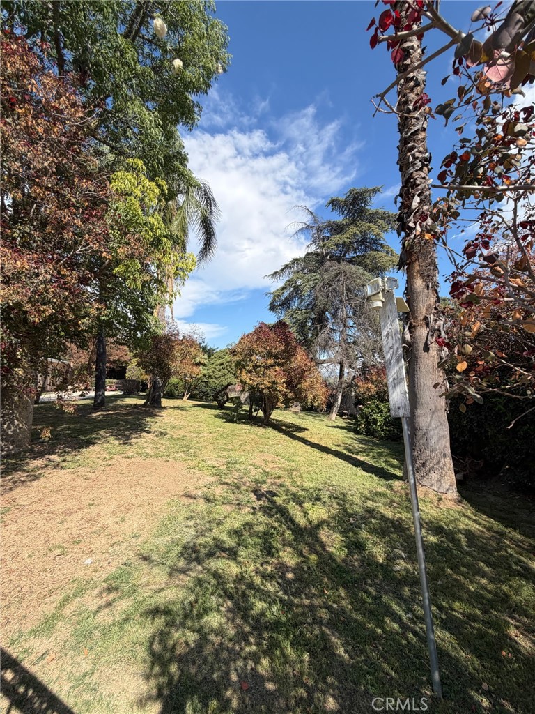 15421 Newton Street Property Photo 28