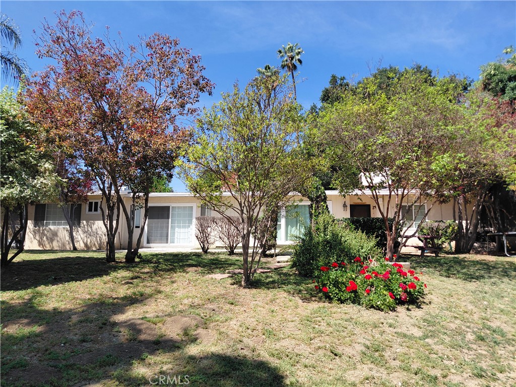 15421 Newton Street Property Photo 30