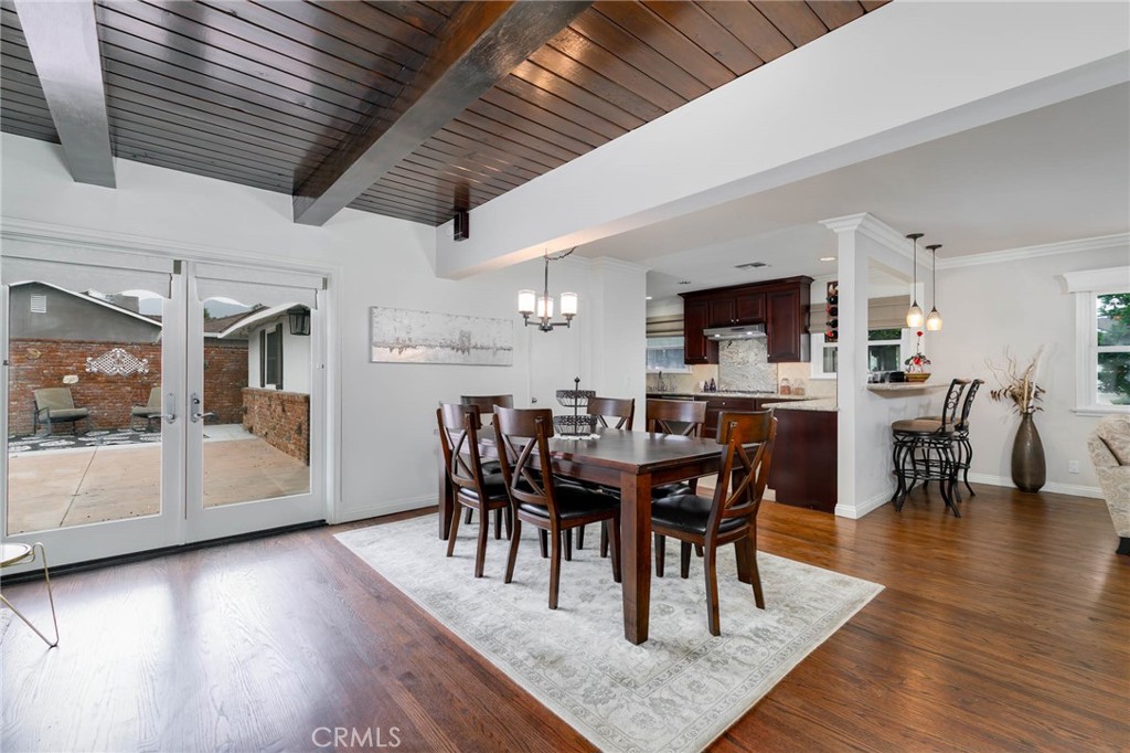 307 11th Property Photo 11