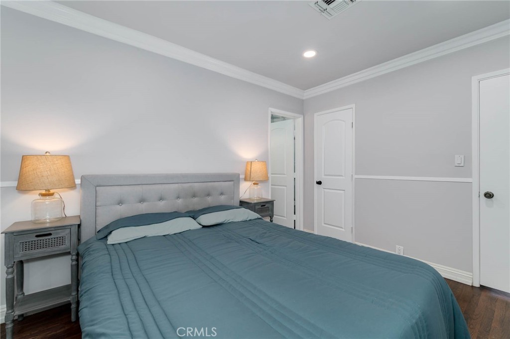 307 11th Property Photo 16