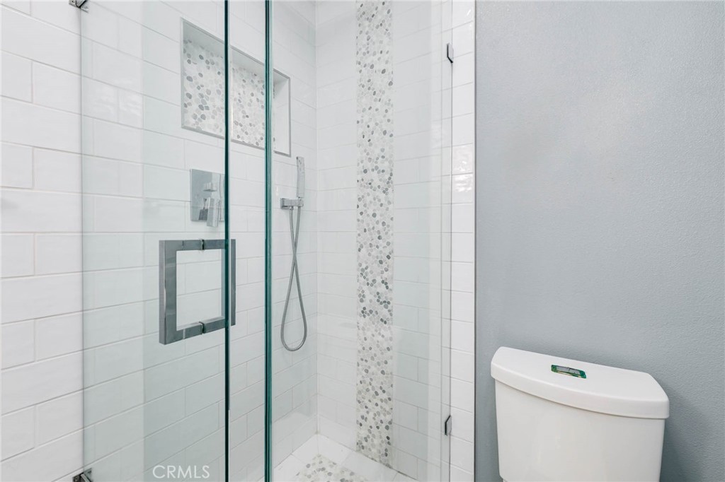 307 11th Property Photo 18