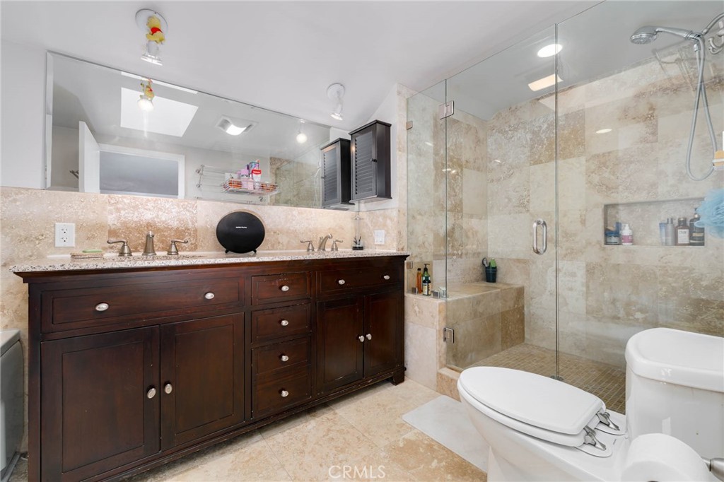 307 11th Property Photo 25
