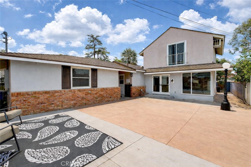307 11th Property Photo 27