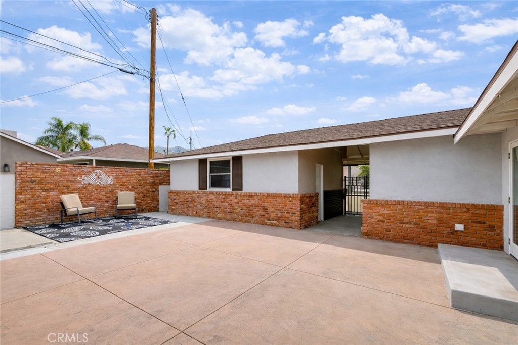 307 11th Property Photo 29