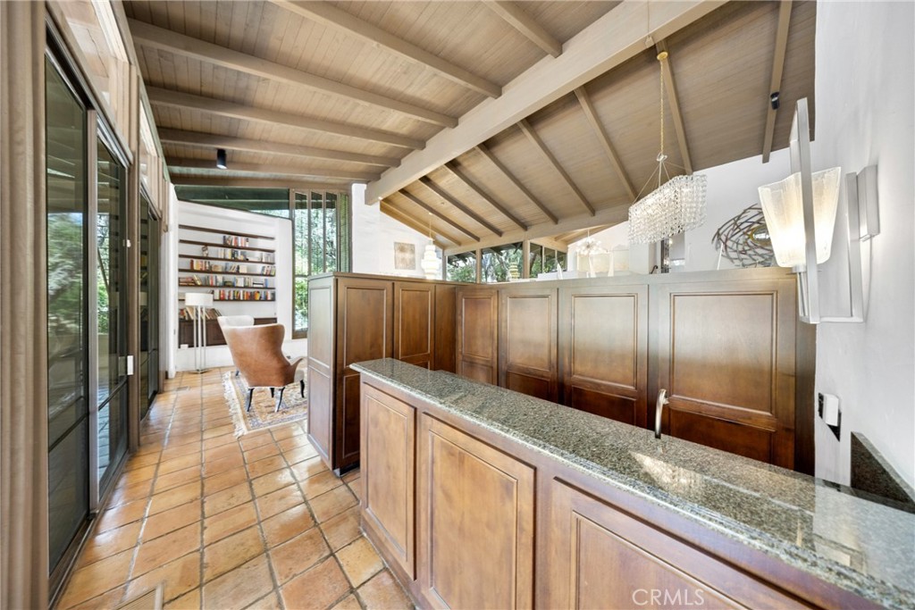 2300 Villa Heights Property Photo 26