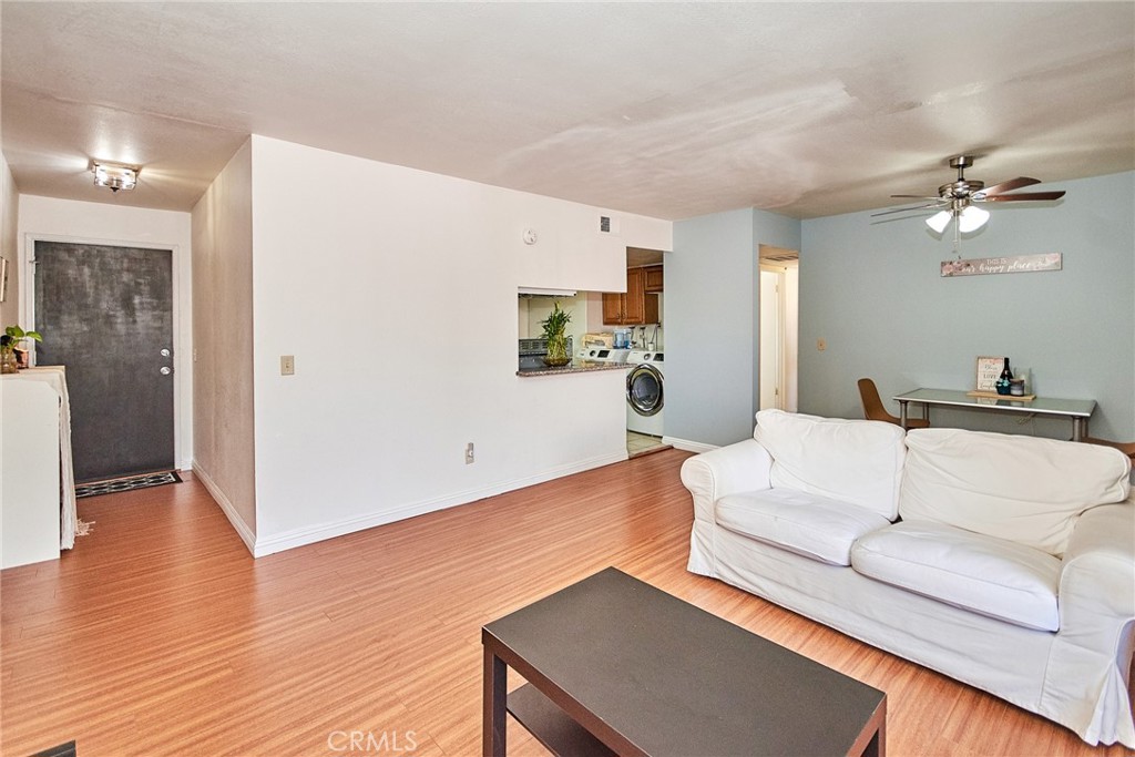 11829 Ferris Road C Property Photo 4