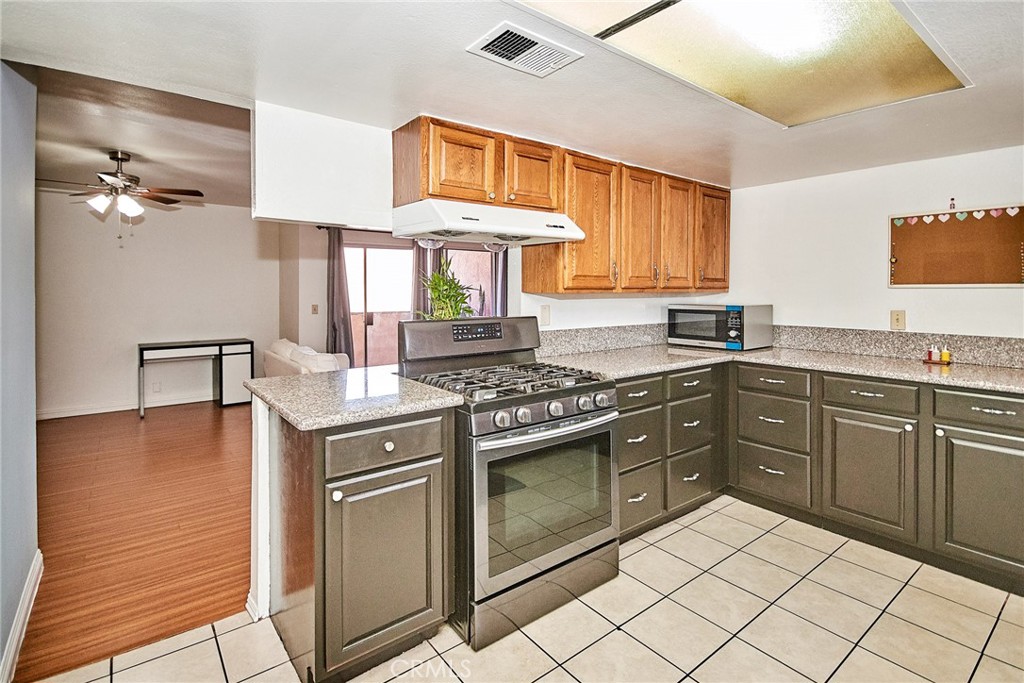 11829 Ferris Road C Property Photo 9